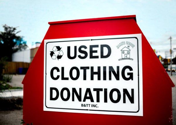 Clothing donation bin in Oregon